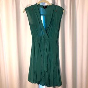 Very J wrap green dress